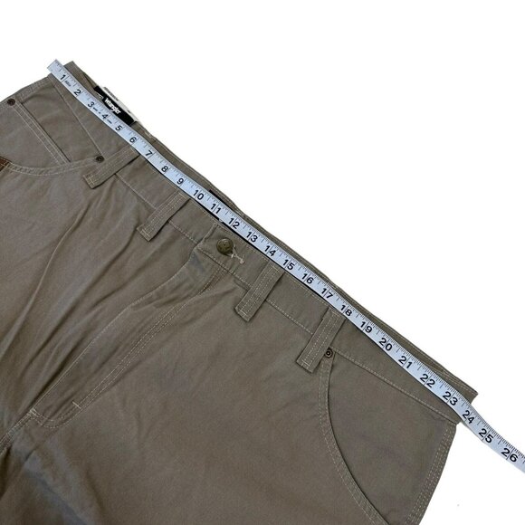 Wrangler Riggs Workwear Cargo Carpenter Shorts Men SZ 46 Relaxed Fit With Tags - Picture 5 of 13